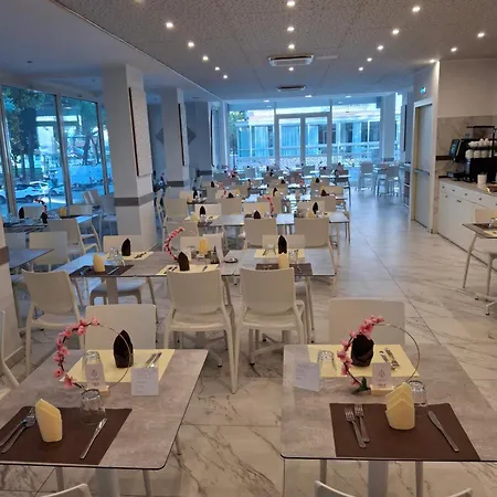 Hotel Caravel Park Rimini Exterior photo